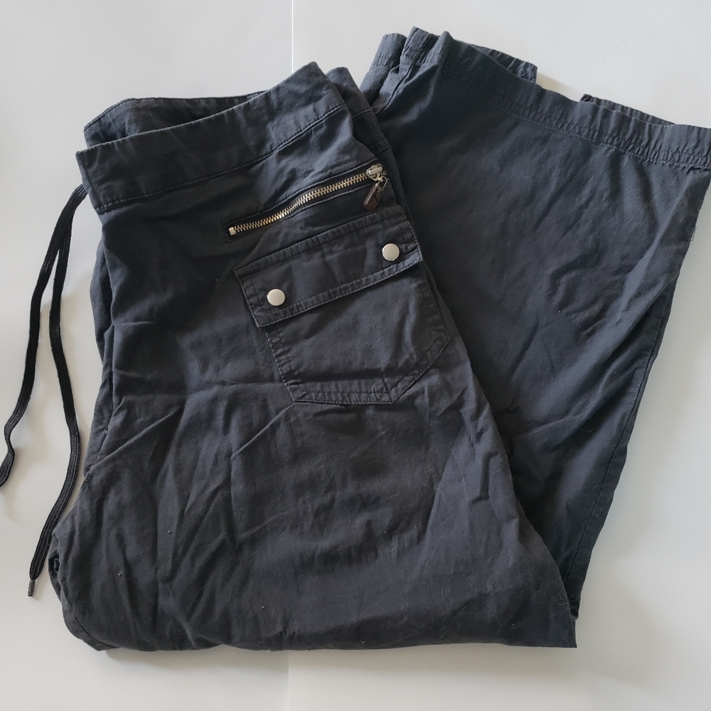 Danskin Capri Pant